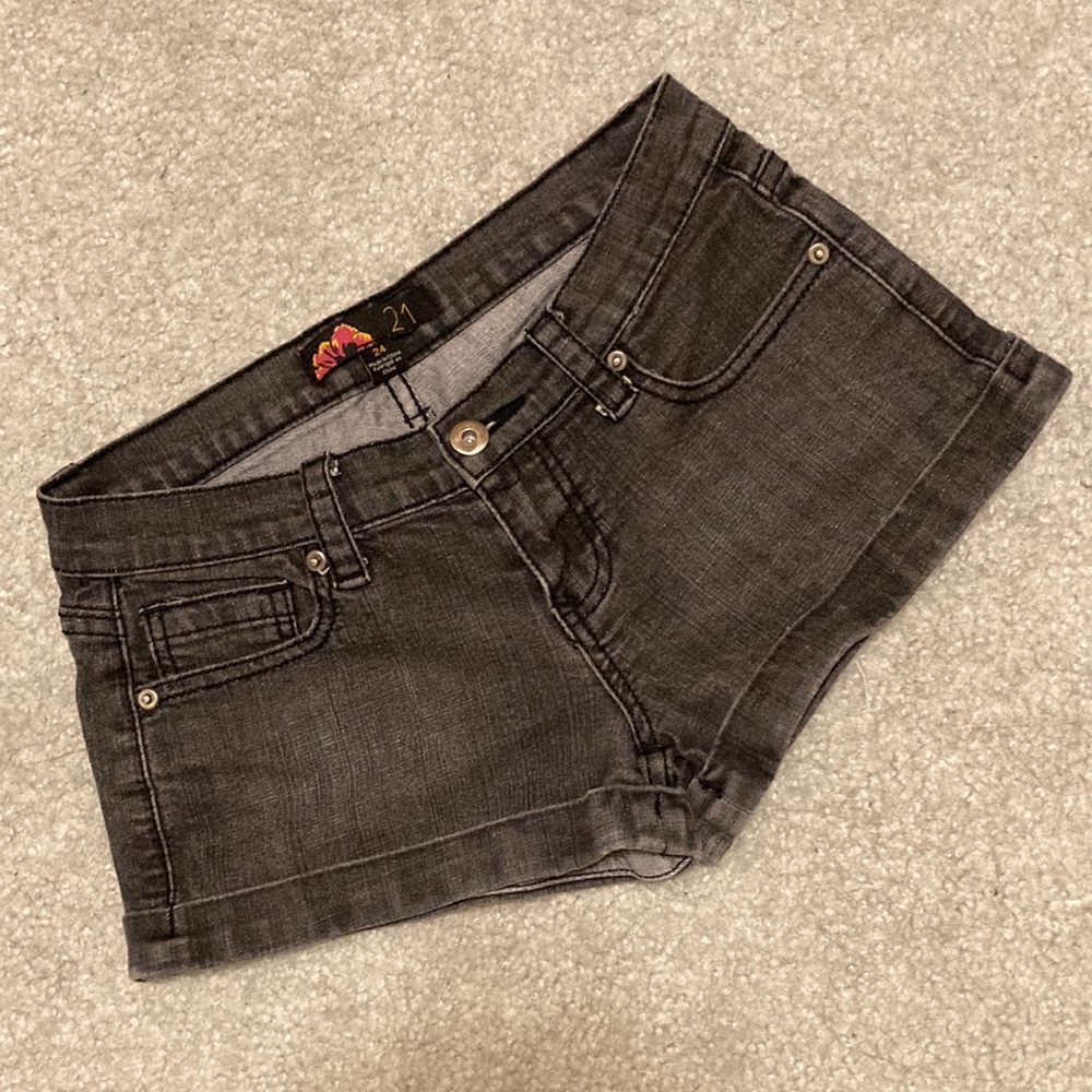 ❤️free with bundle❤️ washed black low rise jean shorts